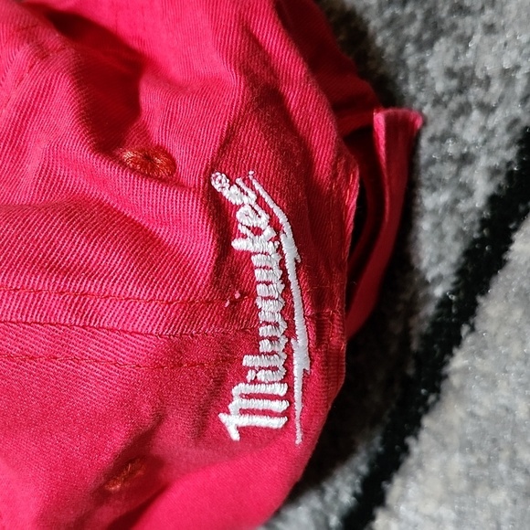 EMBROIDERED RED MILWAUKEE LOW-PROFILE BASEBALL CAP HAT - Picture 5 of 13